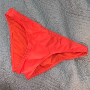 Cheeky bikini bottoms. Size xL. NWT